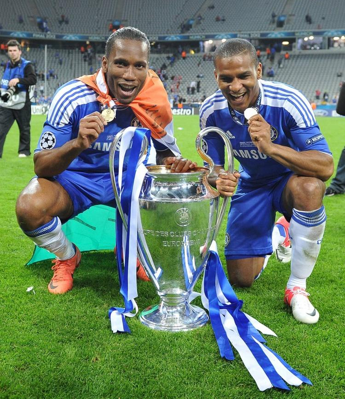 九游娱乐入口败北引发热议！，德罗巴在DWG比赛中败北全场沸腾不已(德罗巴夺冠阵容)